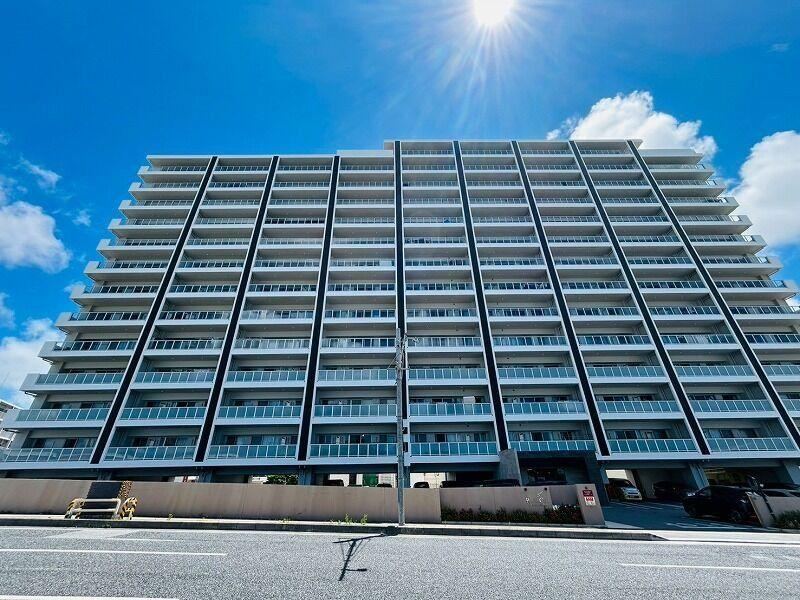 3LDK apartment in Urasoe, Okinawa - Photo 1