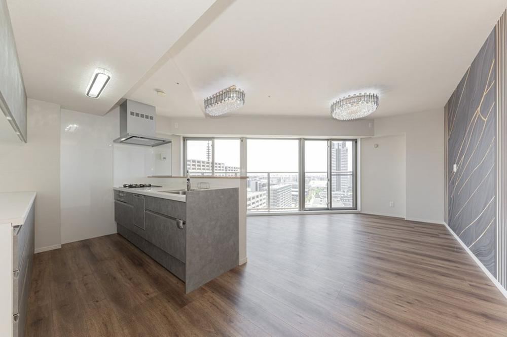 3LDK apartment in Suminoe Ward, Osaka - Photo 1