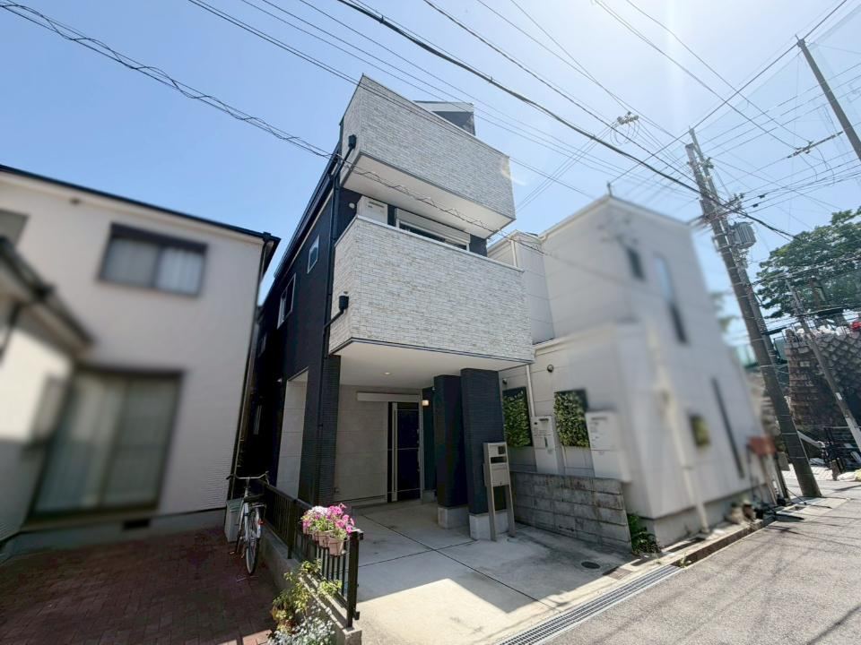 2LDK+S house in Higashinada Ward, Kobe, Hyogo - Photo 1