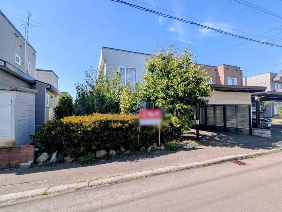 5LDK house in Higashi Ward, Sapporo, Hokkaido - Photo 1