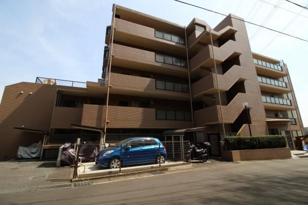 2LDK+S apartment in Asao Ward, Kawasaki, Kanagawa - Photo 1