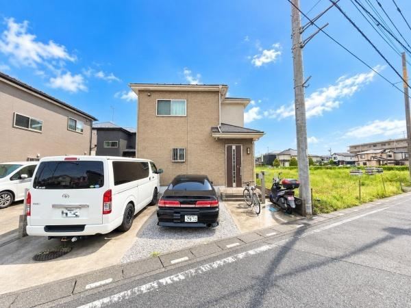4LDK house in Ageo, Saitama - Photo 1
