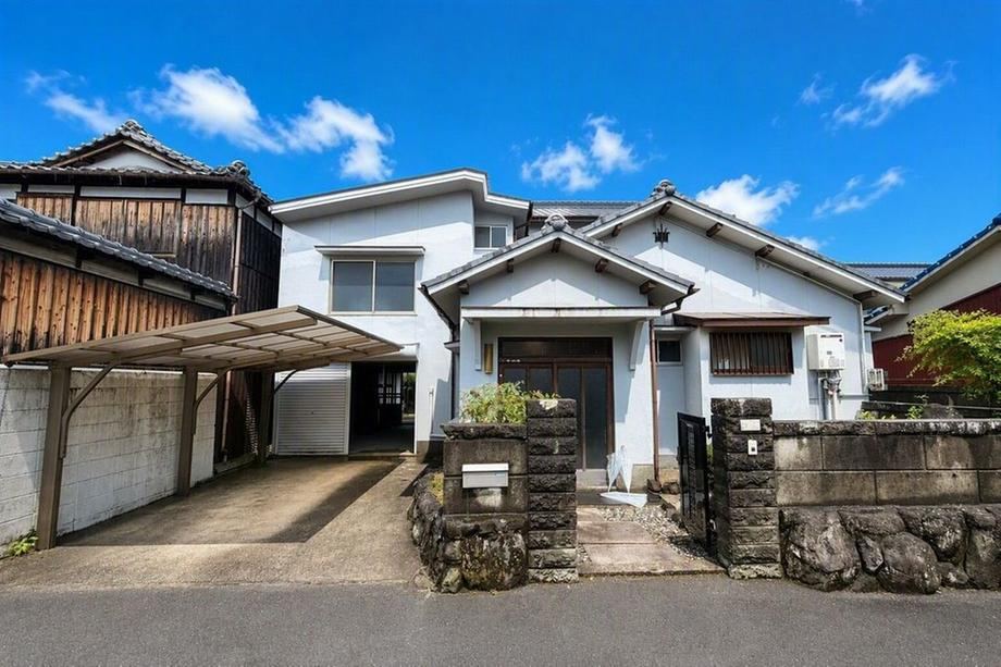 8DK house in Himeji, Hyogo - Photo 1
