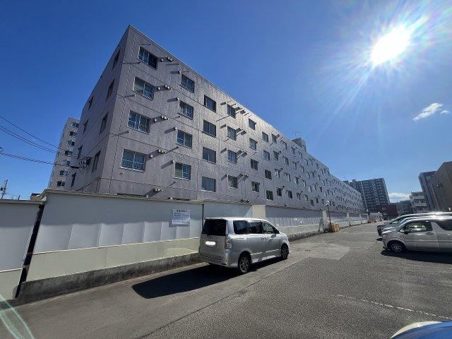 4LDK apartment in Shiroishi Ward, Sapporo, Hokkaido - Photo 1