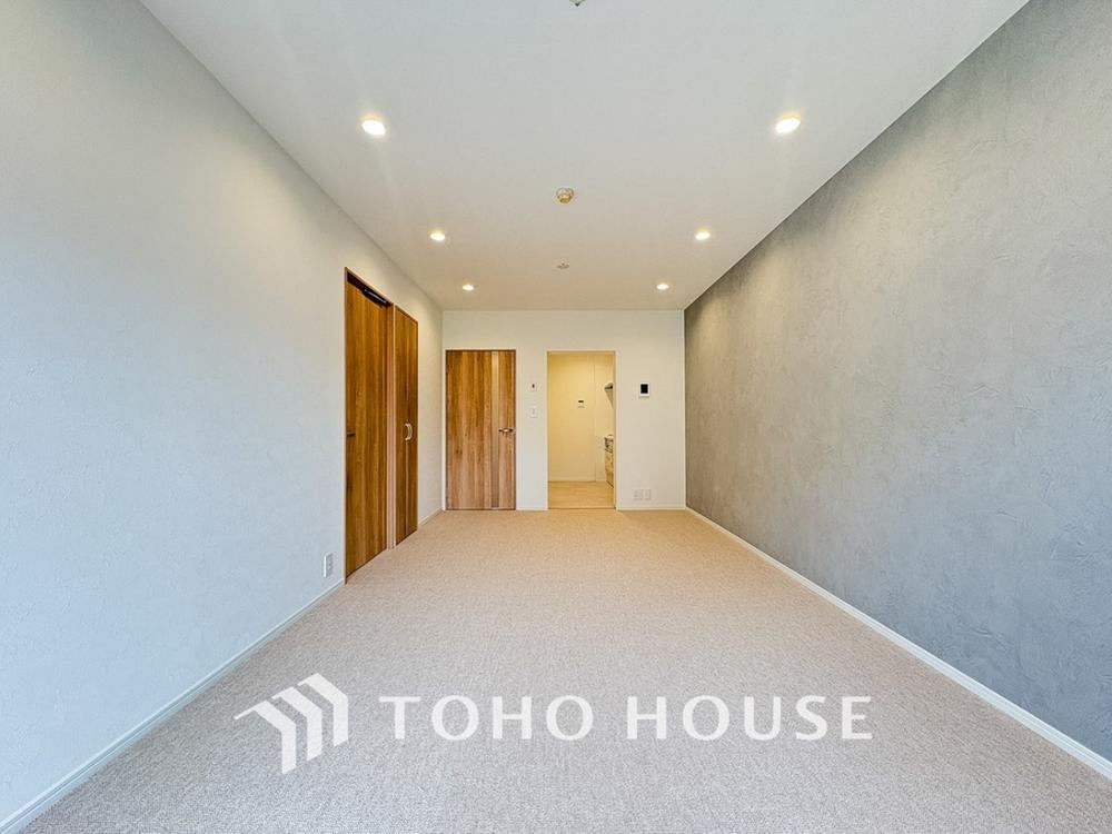 3LDK apartment in Mitaka, Tokyo - Photo 1