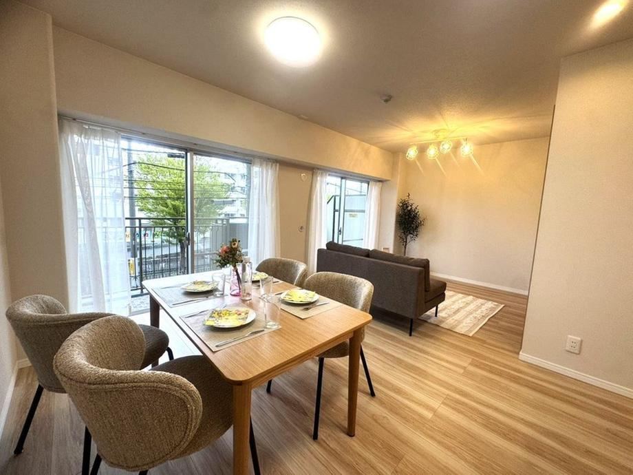 2LDK apartment in Takatsuki, Osaka - Photo 1
