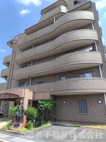 3LDK apartment in Gifu, Gifu - Photo 1