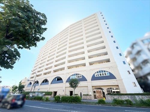 2LDK apartment in Kanagawa Ward, Yokohama, Kanagawa - Photo 1