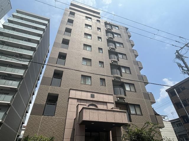 2LDK apartment in Minato Ward, Osaka - Photo 1
