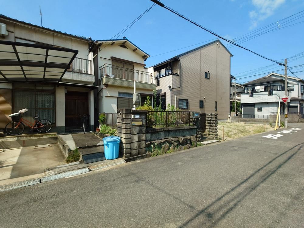 5DK house in Sakai Ward, Sakai, Osaka - Photo 1