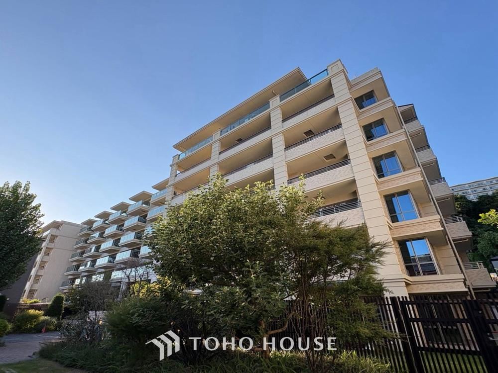 3LDK apartment in Isogo Ward, Yokohama, Kanagawa - Photo 1