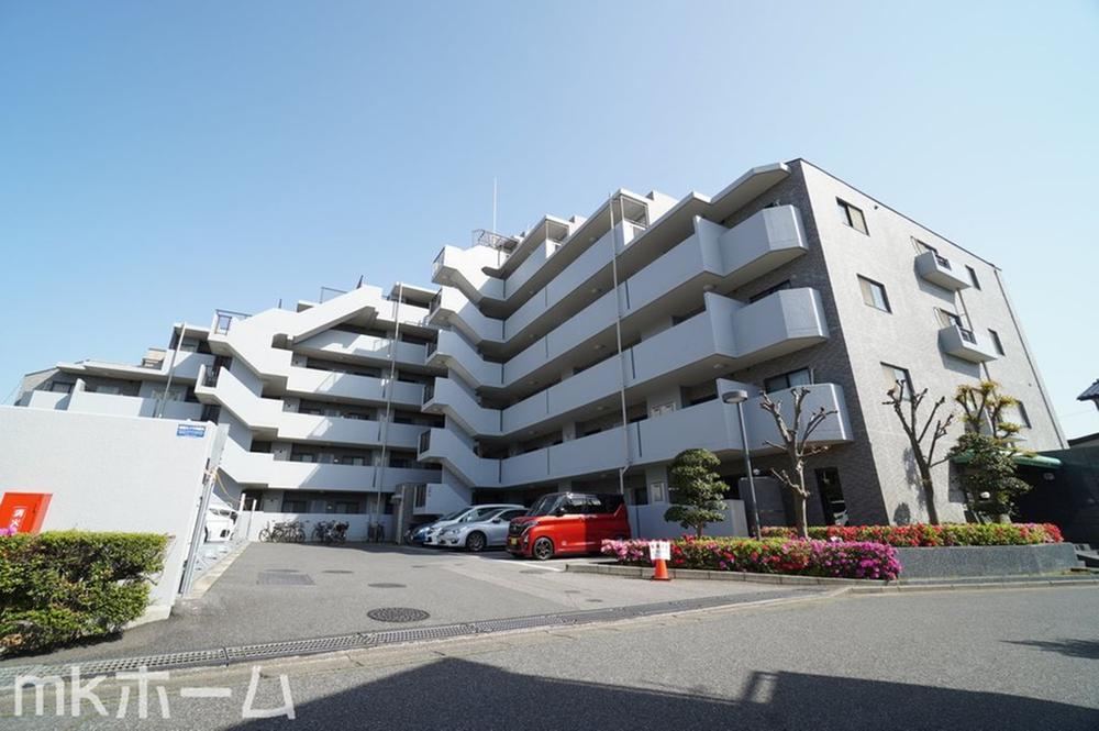 2LDK+S apartment in Funabashi, Chiba - Photo 1