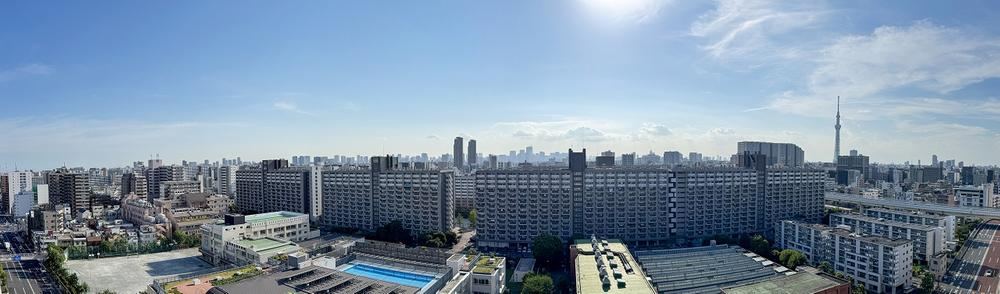 3LDK apartment in Koto Ward, Tokyo - Photo 1
