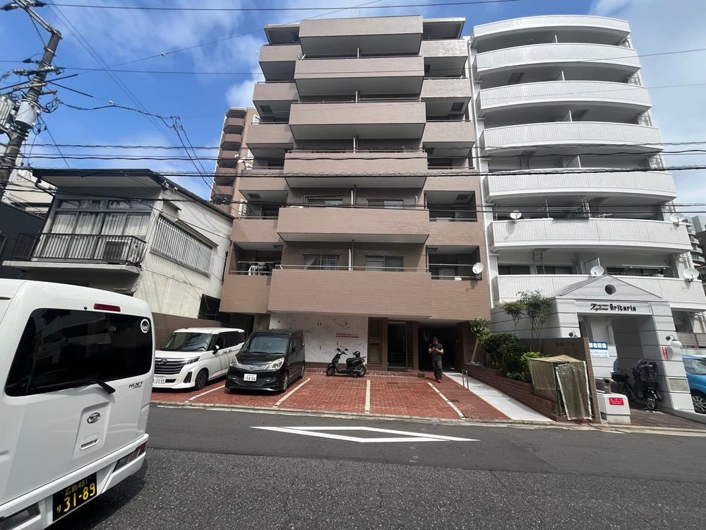 3DK apartment in Minami Ward, Hiroshima - Photo 1