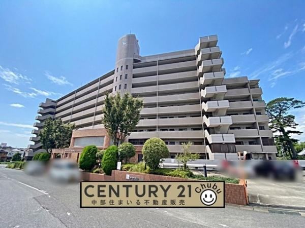 3LDK apartment in Toyota, Aichi - Photo 1