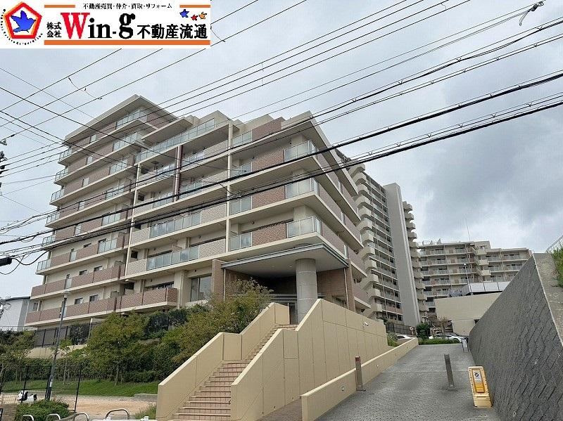 4LDK apartment in Tarumi Ward, Kobe, Hyogo - Photo 1