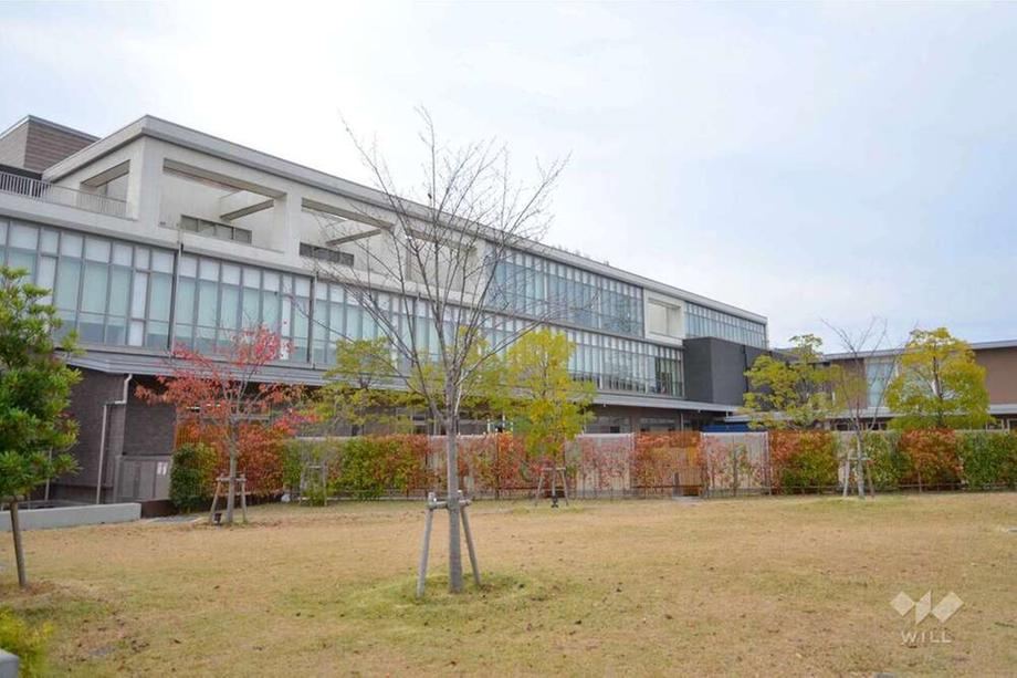 3LDK apartment in Takatsuki, Osaka - Photo 1