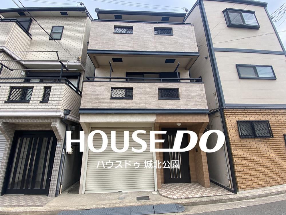 2LDK house in Settsu, Osaka - Photo 1