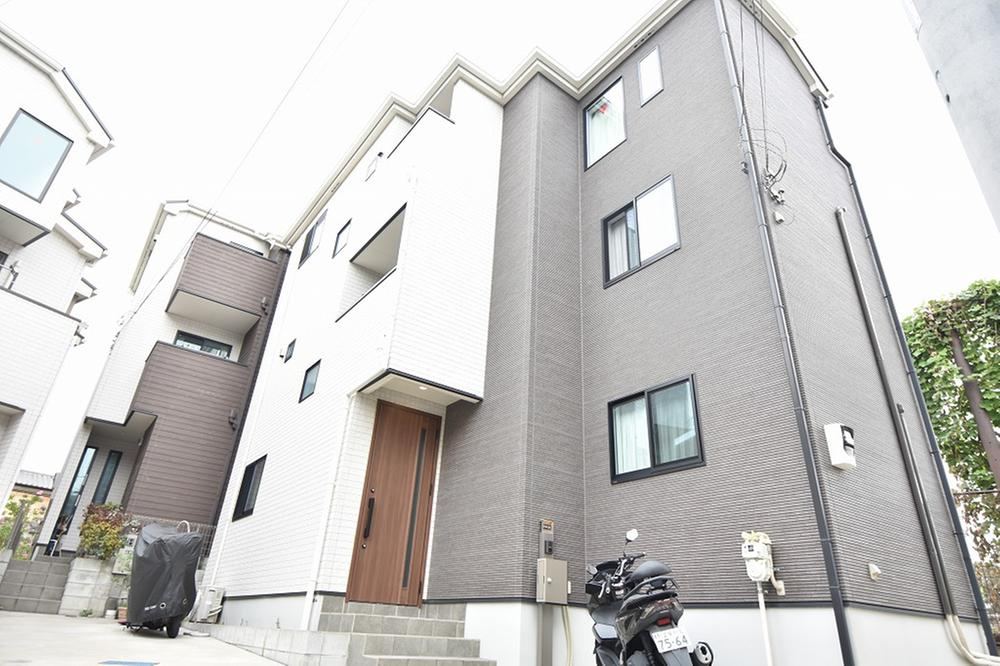 3LDK+S house in Isogo Ward, Yokohama, Kanagawa - Photo 1
