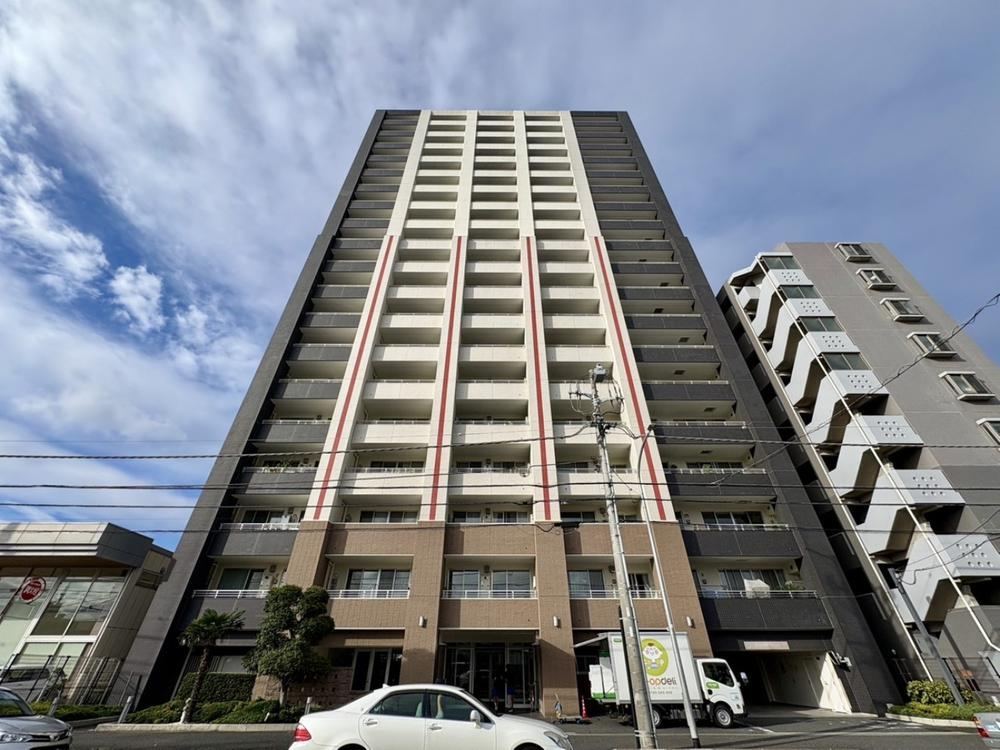 2LDK+S apartment in Funabashi, Chiba - Photo 1