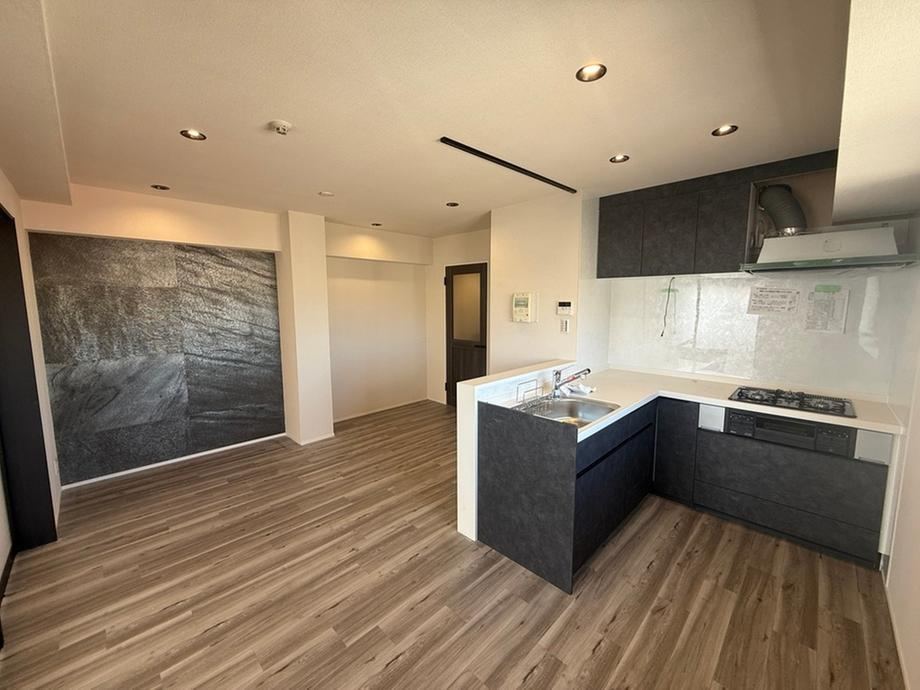 1LDK apartment in Sumida Ward, Tokyo - Photo 1