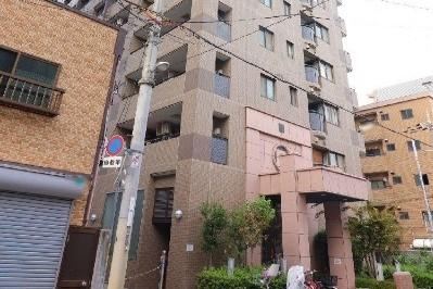 3LDK apartment in Minato Ward, Osaka - Photo 1