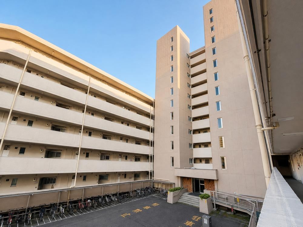 2LDK apartment in Adachi Ward, Tokyo - Photo 1