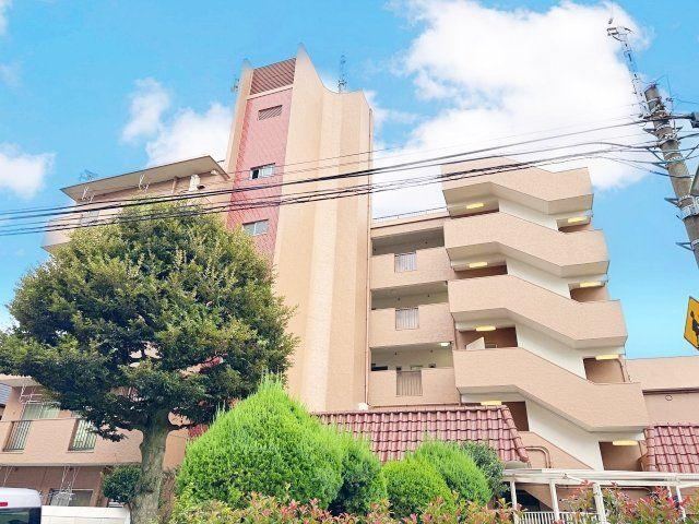 3LDK apartment in Shinagawa Ward, Tokyo - Photo 1