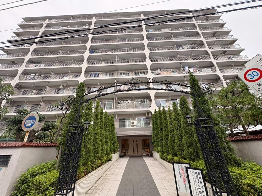 3LDK apartment in Edogawa Ward, Tokyo - Photo 1