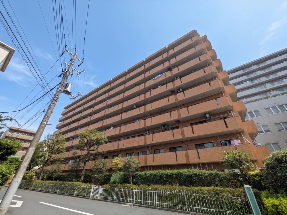 3LDK apartment in Koto Ward, Tokyo - Photo 1