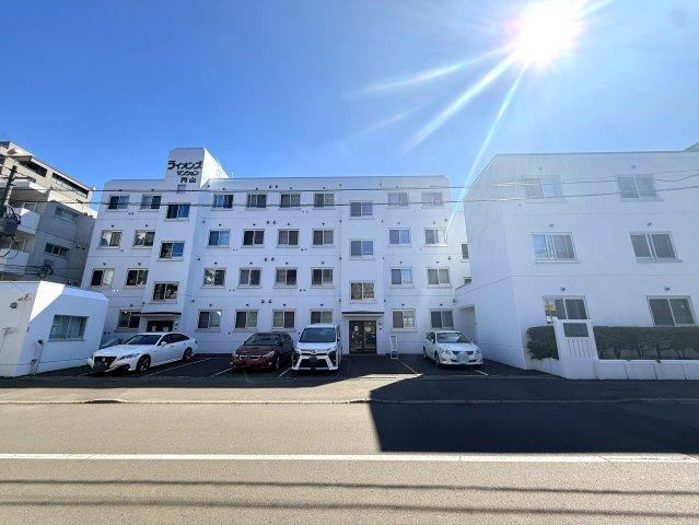 3LDK apartment in Chuo Ward, Sapporo, Hokkaido - Photo 1