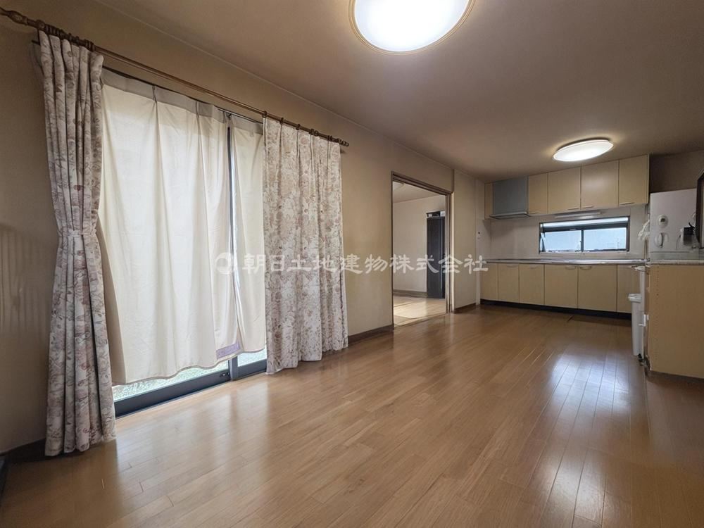 4LDK house in Higashiyamato, Tokyo - Photo 1