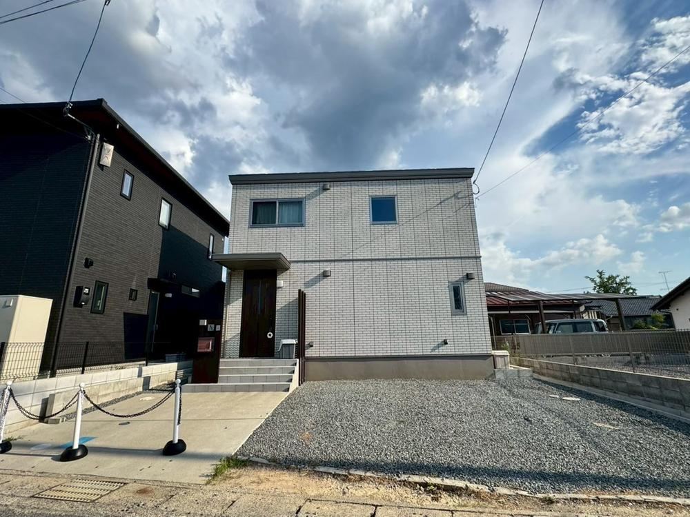 4LDK+S house in Kusatsu, Shiga - Photo 1