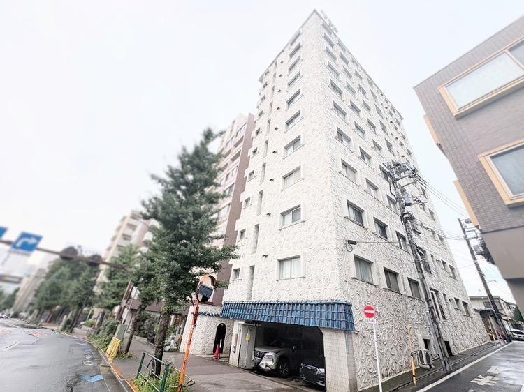1LDK apartment in Meguro Ward, Tokyo - Photo 1