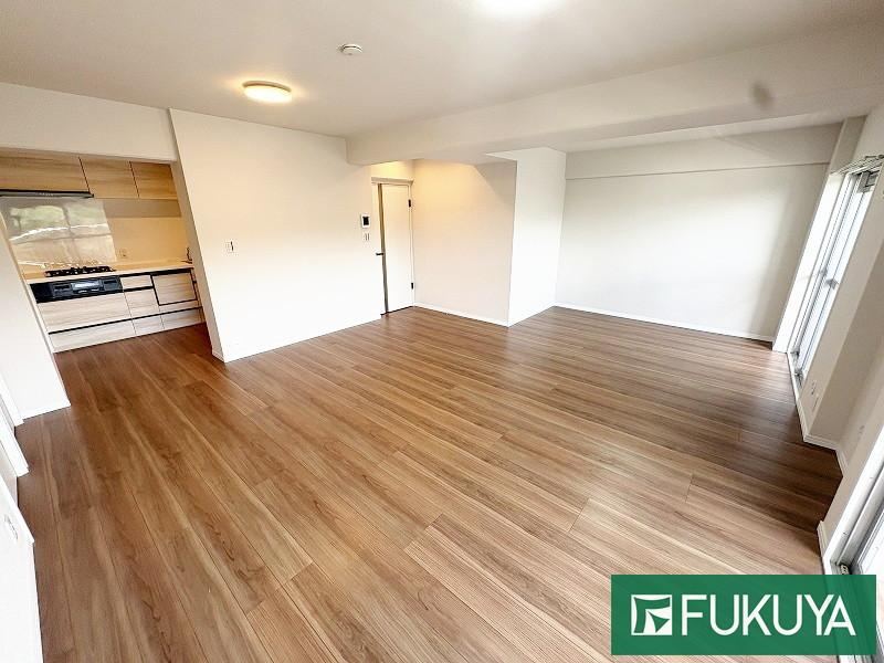 3LDK apartment in Hirakata, Osaka - Photo 1