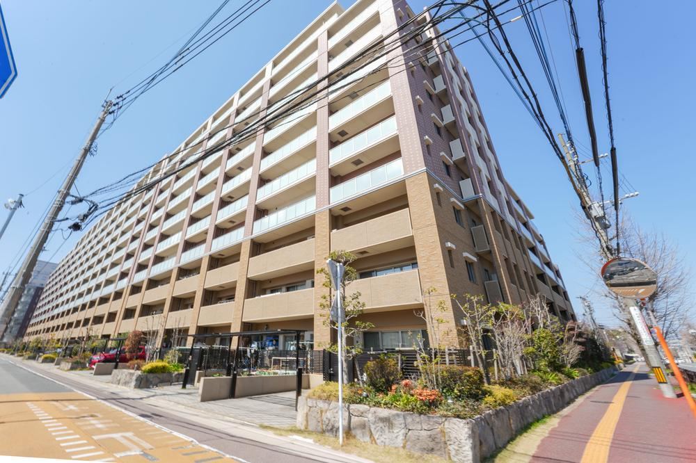 2LDK apartment in Sawara Ward, Fukuoka - Photo 1