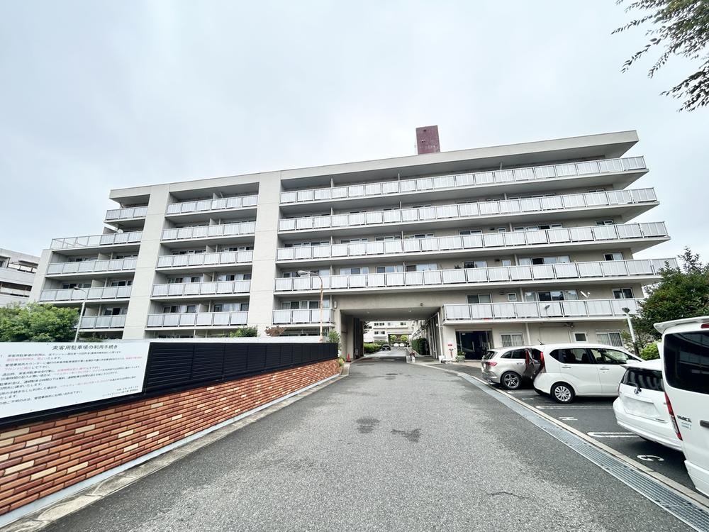 2LDK apartment in Inage Ward, Chiba - Photo 1