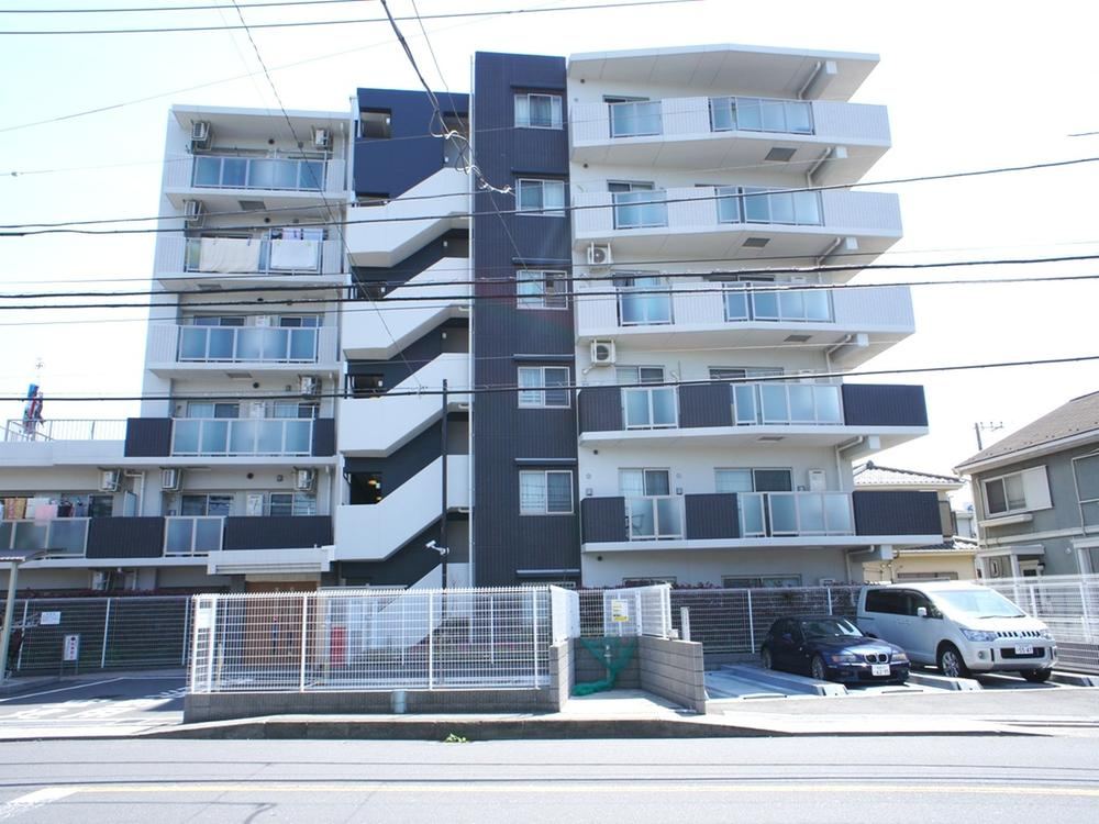 2LDK+S apartment in Zama, Kanagawa - Photo 1