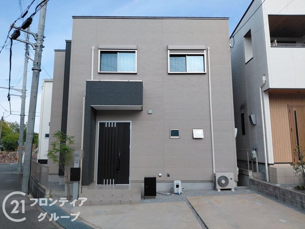 3LDK house in Hirakata, Osaka - Photo 1
