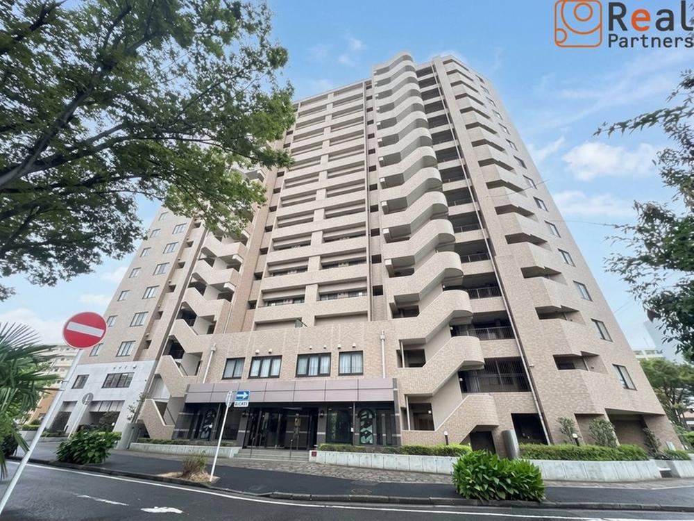 4LDK apartment in Kohoku Ward, Yokohama, Kanagawa - Photo 1
