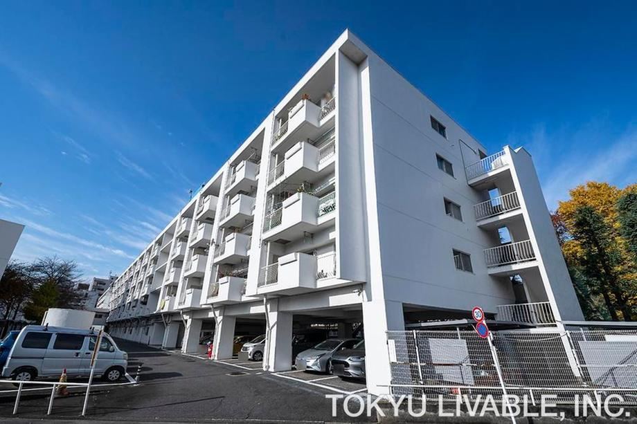 3LDK apartment in Hachioji, Tokyo - Photo 1