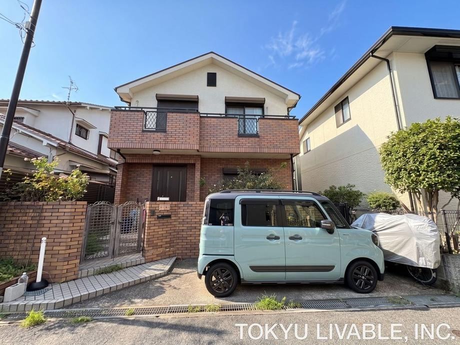 6LDK house in Itami, Hyogo - Photo 1