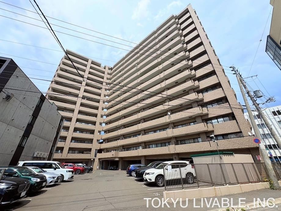 3LDK apartment in Kita Ward, Sapporo, Hokkaido - Photo 1