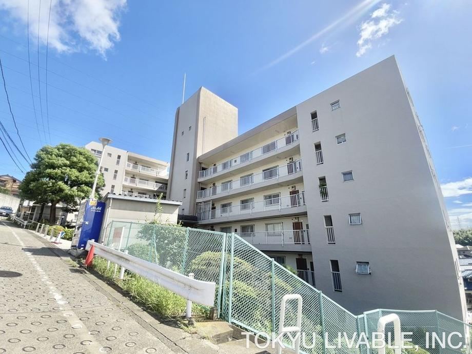 2LDK+S apartment in Midori Ward, Yokohama, Kanagawa - Photo 1