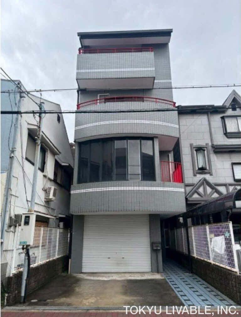 7LDK house in Miyakojima Ward, Osaka - Photo 1