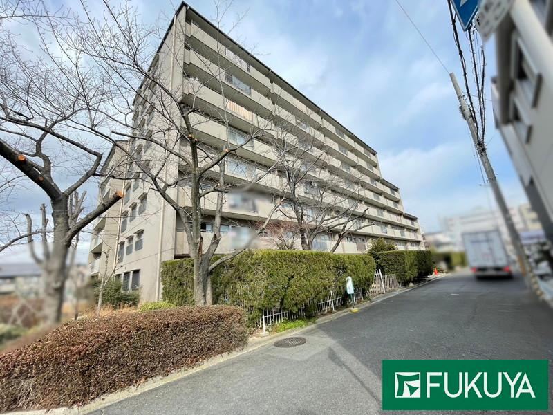 4LDK apartment in Mino, Osaka - Photo 1