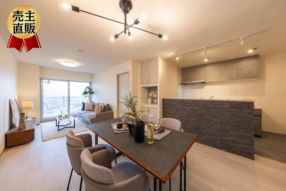 2LDK apartment in Neyagawa, Osaka - Photo 1