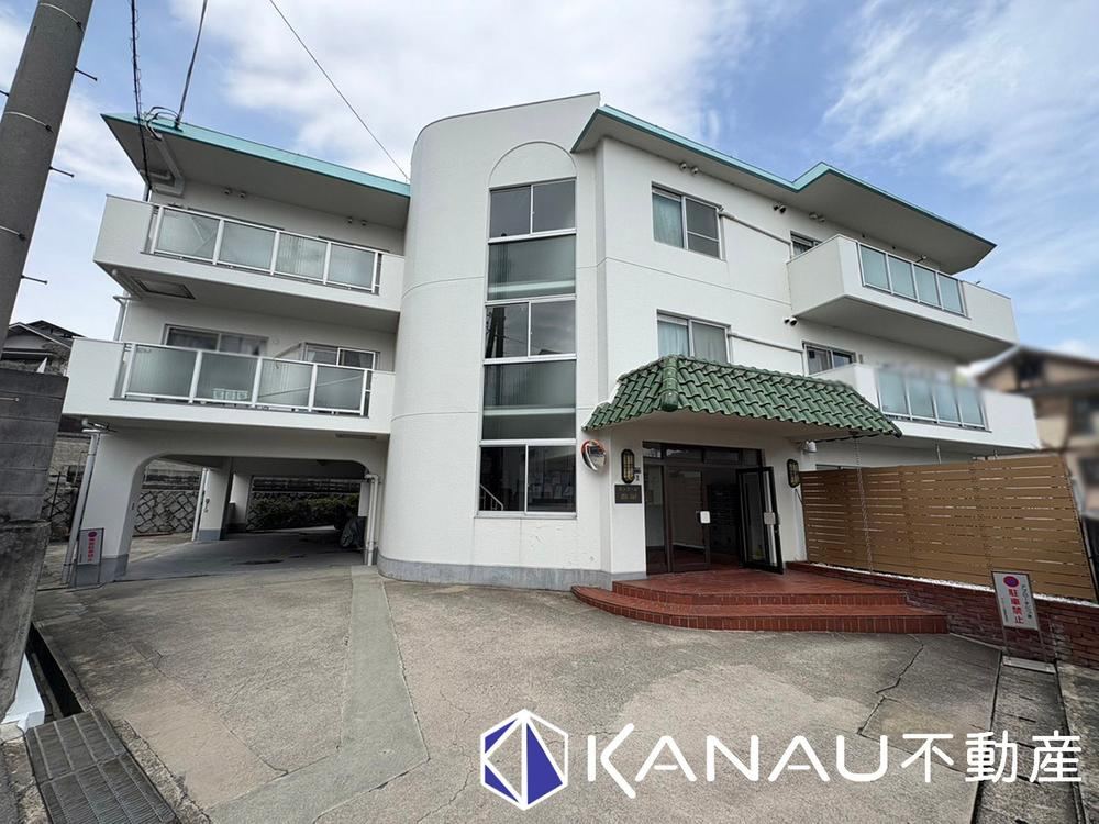 2DK apartment in Tarumi Ward, Kobe, Hyogo - Photo 1