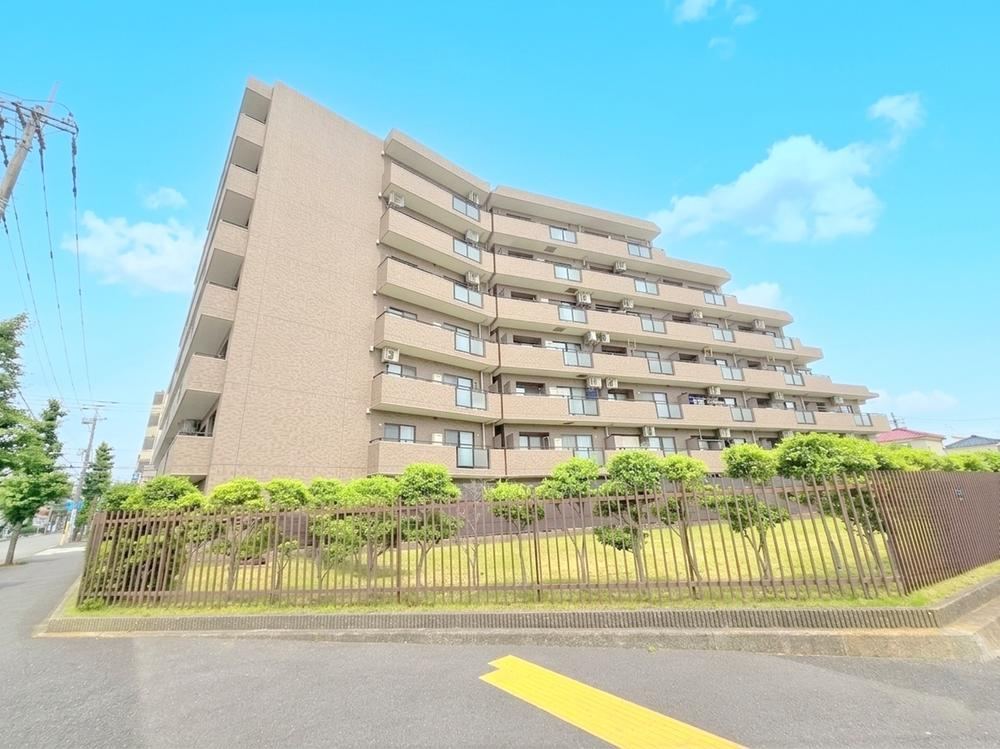 3LDK apartment in Ome, Tokyo - Photo 1