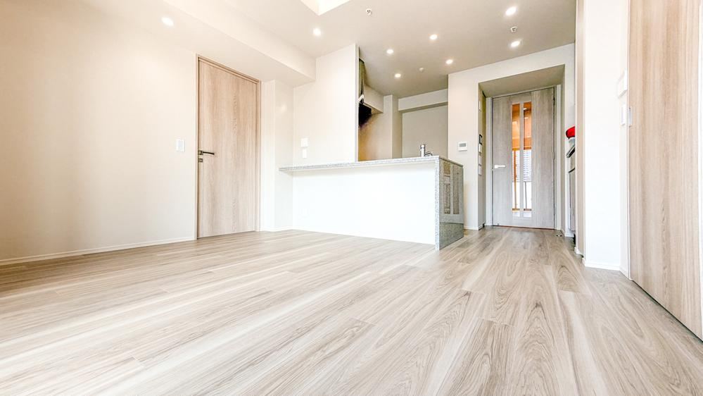 2LDK apartment in Minato Ward, Tokyo - Photo 1
